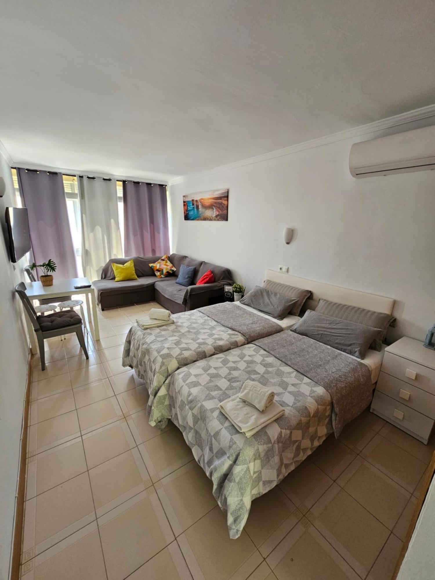 Apartamento Florido 托雷莫利诺斯 外观 照片
